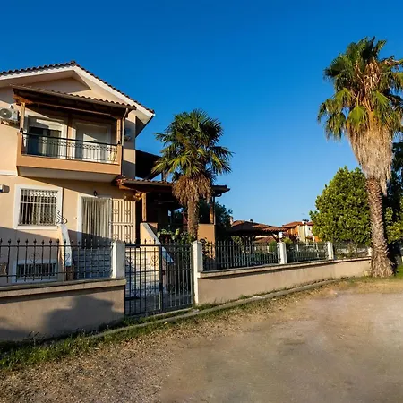 Marianna Tatil Evi Nikiti (Sithonia)